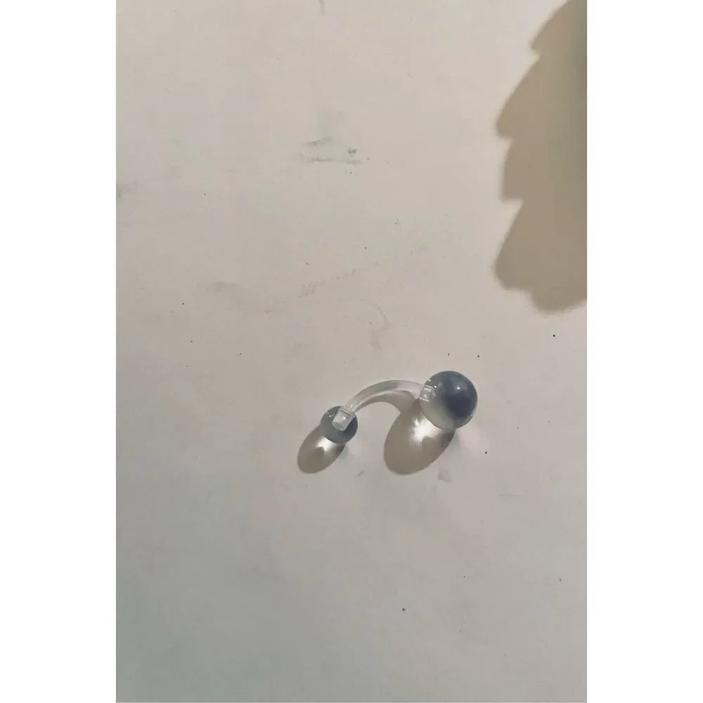 CLEAR BELLY RING - Picture 4 of 5